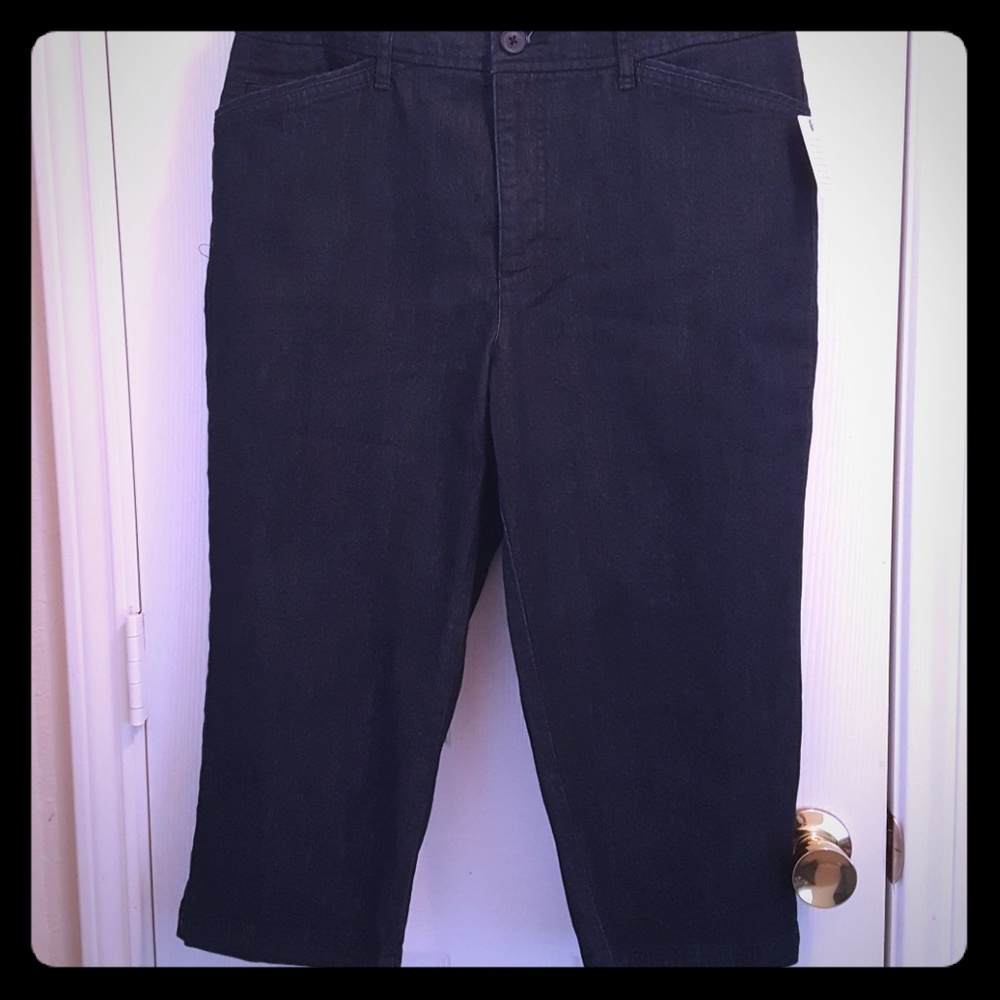 St John's Bay Capri Jeans, Size 12